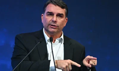 Moraes dá 15 dias para PGR se manifestar sobre inquérito de calúnia de Flávio Bolsonaro contra Lula