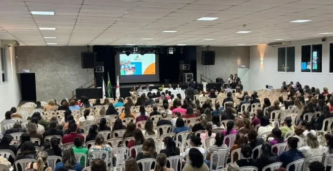 MPEduc em Piumhi: Audiência Pública Revela Avanços Significativos no Ensino Básico com 100% de Aderência às Recomendações