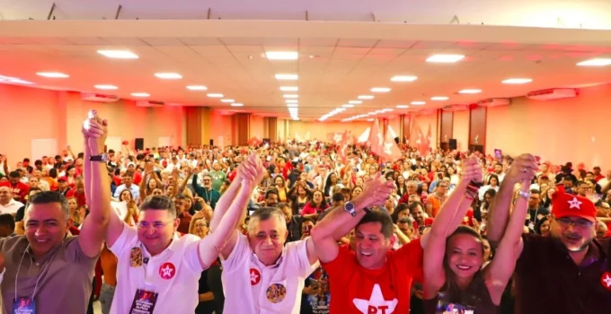 Guimarães pressiona Elmano por definição da chapa majoritária no Ceará: 'Tá passando da hora'
