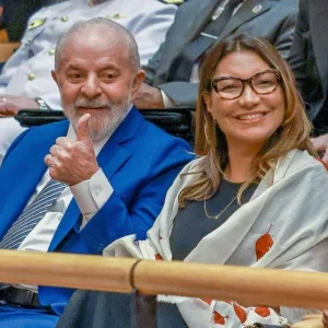 Planalto: Governo Lula é criticado por alto número de terceirizados e gastos com viagens