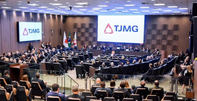 CNJ expõe irregularidades no TJMG: terceirizada escrevia sentenças e tabelião usava verba do cartório para plano de saúde em Betim