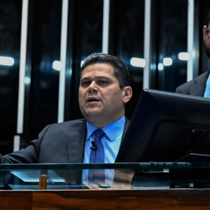 Congresso manterá sessão para analisar vetos presidenciais, mesmo sem acordo entre governo e oposição