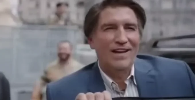 Valdemar Costa Neto diz que Flávio Bolsonaro 'deve ter' comprovantes de R$ 61 milhões para filme de Jair