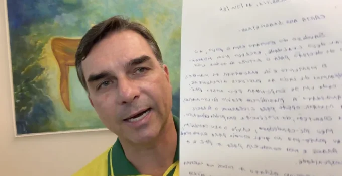 Flávio Bolsonaro erra cálculo sobre tarifa chinesa de carne bovina e gera polêmica