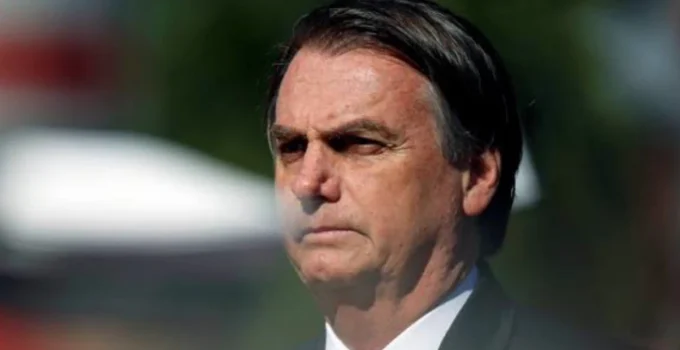 Relatórios médicos indicam fadiga e indisposição em Bolsonaro como efeito colateral de medicamentos
