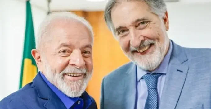 PT 'Radioativo' em Minas: Legado de Pimentel Dificulta Eleições e Alianças no Estado