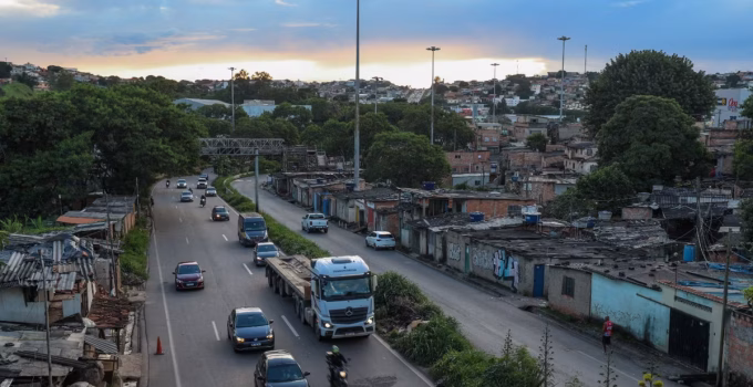 Obras na BR-381: Trecho entre BH e Santa Luzia terá retenções diárias por 20 dias; atenção redobrada para motoristas do Vale do Aço