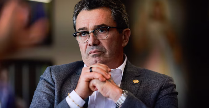 Alcolumbre, Lira e TCU Articulam Manobra para Ampliar Supersalários e Desafiar STF