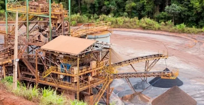Atlas Critical Minerals celebra sucesso em sondagem de grafite e mira mercado global a partir de Minas Gerais