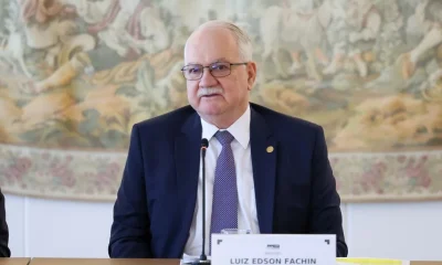 Fachin: Juízes não podem se curvar a interesses políticos ou pressões