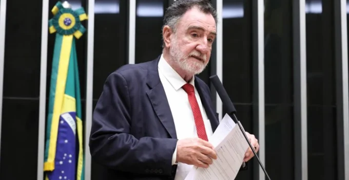 Quaest divulga nova pesquisa de intenções de voto para o Governo de Minas nesta terça-feira