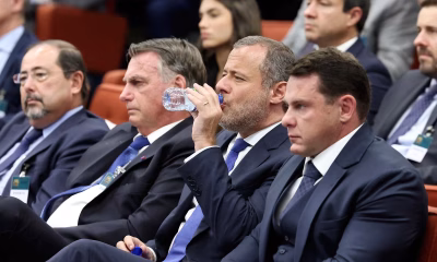 Defesa de Bolsonaro recorre ao STF contra proibição de visitas e manifestações políticas, cita Lula como precedente