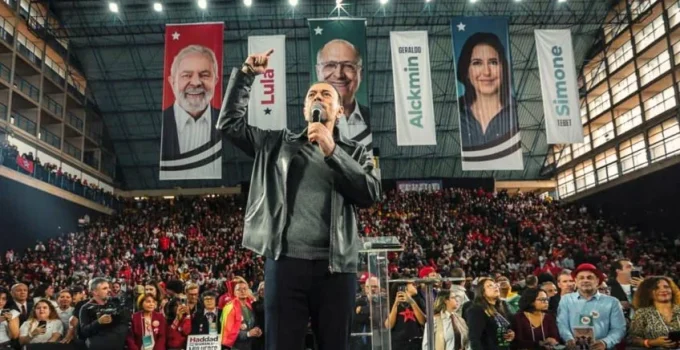 PT critica Javier Milei por discurso "desrespeitoso" em evento do PL