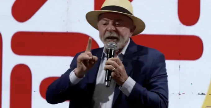 Lula rechaça ingerência externa e afirma: 'Brasil sabe cuidar de si'