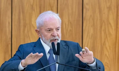 Lula sanciona "Pix Pensão" e "Mulher Segura" em evento no Planalto