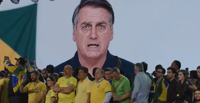 Moraes dá 48h para defesa de Bolsonaro explicar autorização de vídeo com IA em evento do PL