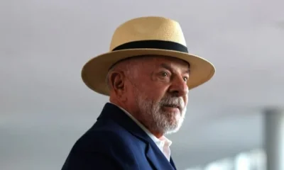 Lula sanciona "Pix Pensão" e lei que exige divulgação do Ligue 180 em locais públicos