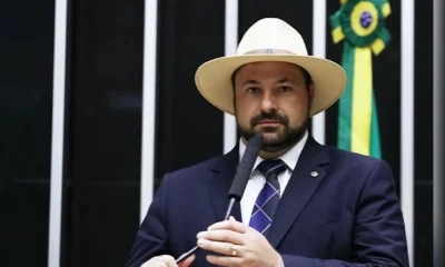 Motorista de dono do Banco Master visitou gabinete de deputado que apresentou projetos sobre crédito de carbono