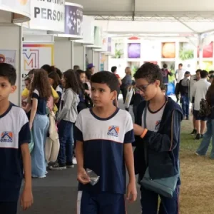 17ª edição do Salão do Livro do Vale do Aço começa em Ipatinga com foco em IA e sustentabilidade