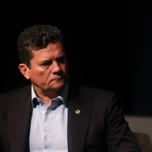 Moro propõe Paraná como "Texas do Brasil" e elogia Milei como "figura histórica"