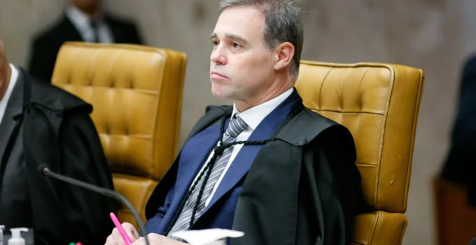 Mendonça autoriza inquérito sobre Fábio Lula da Silva por suspeita de tráfico de influência