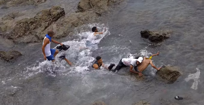 Crise Migratória em Ceuta: Espanha em Alerta Máximo com 60 Mil Chegadas e 57 Mortos; UE Debatendo Fronteiras