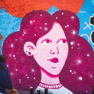 Sopa Nacional de Grafite Transforma Centro de BH em Galeria a Céu Aberto com Artistas do Brasil e América Latina