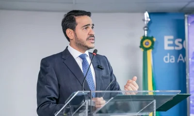 AGU pede a Gilmar Mendes que reconsidere decisão sobre quem pode denunciar ministros do STF