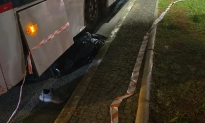 Homem em situação de rua morre atropelado por ônibus na movimentada Praça Raul Soares, Centro de BH