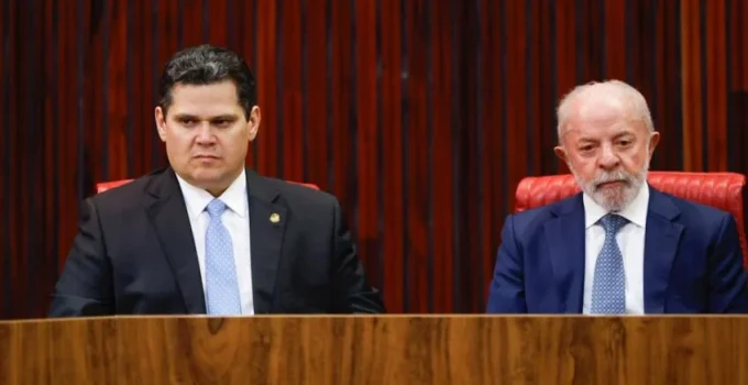 Lula e Alcolumbre se reúnem com mediação de ministros do STF para tentar apaziguar relações e destravar pautas
