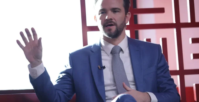 Dario Durigan rebate GDF e nega inércia do governo federal em negociação do BRB