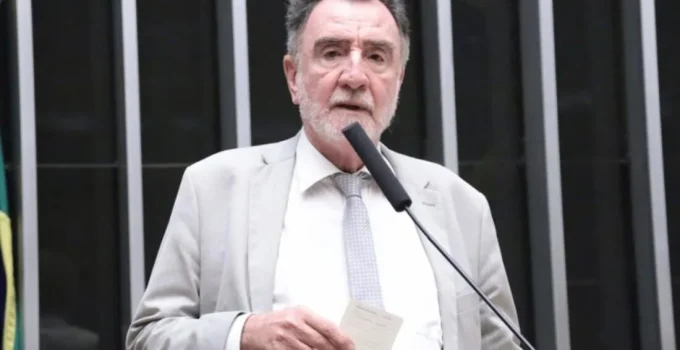 Minas Gerais na Disputa Global: Patrus Ananias Aponta Caminho para Soberania e Desenvolvimento Estratégico