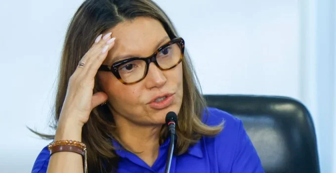 Janja pede bloqueio do Discord no Brasil após suicídio de adolescente em live