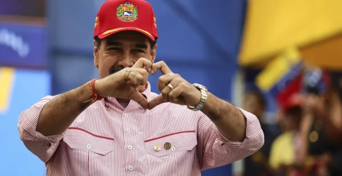 Maduro pede apoio brasileiro pela 'soberania' da Venezuela em meio a intensificação de ataques dos EUA no Pacífico