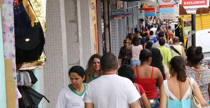 Comércio de Coronel Fabriciano e Timóteo Amplia Horário para as Compras de Natal a Partir de 18 de Dezembro