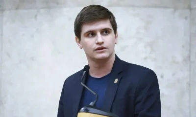 Fogo na Câmara: Vereador bolsonarista critica "infantilidade" de colega em votação tensa sobre mototáxi