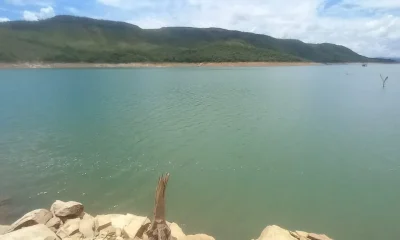 Homem Desaparece em Rio de 35 Metros de Profundidade Após Barco Virar no Sul de Minas; Buscas Continuam