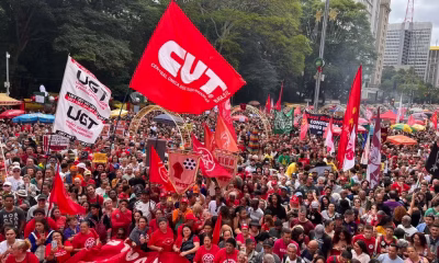 Manifestantes ocupam Paulista contra PL da Dosimetria e acusam Congresso de ser 'inimigo do povo'