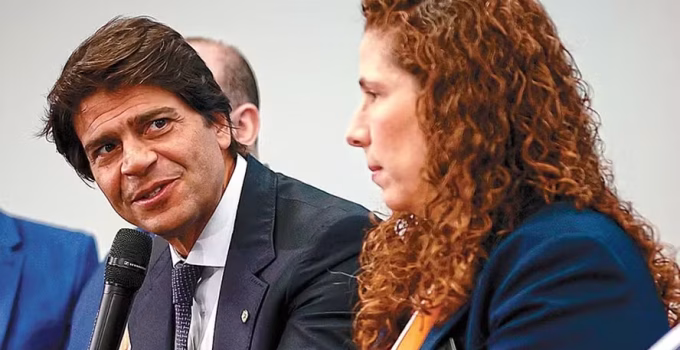 Governo Lula deve fechar mandato com 22,8 mil novas contratações