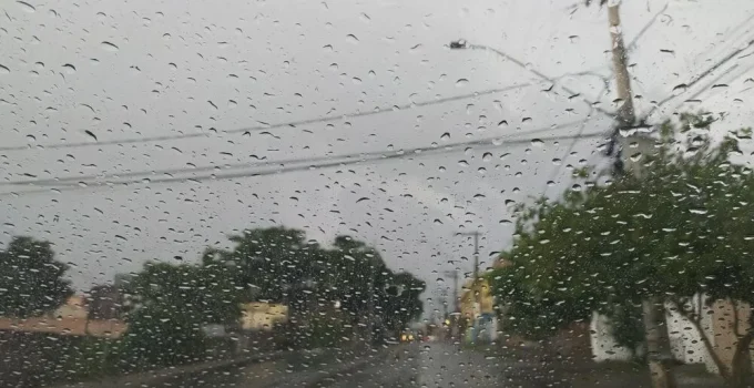 Alerta de Chuva e Vento: Mais de 640 Cidades Mineiras em Risco Potencial Até Domingo