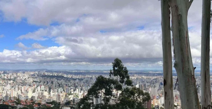 Natal em Minas: Calor de 36°C e alertas para tempestades com ventos de até 70 km/h