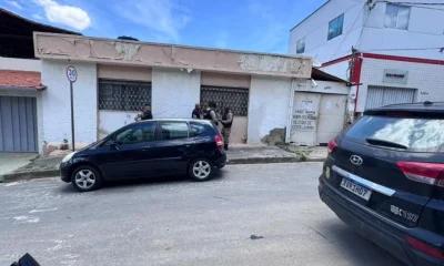 Mulher de 42 anos é encontrada carbonizada após incêndio em residência no Nova Esperança, Noroeste de BH; caso é investigado