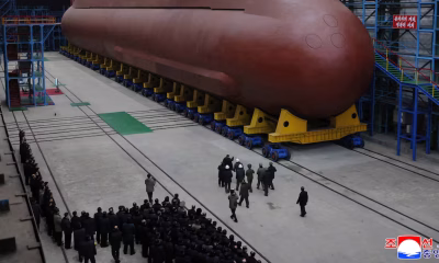 Coreia do Norte revela submarino nuclear de 8.700 toneladas em meio a expansão de arsenal atômico