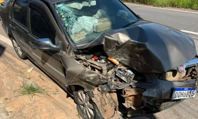 Carro de luxo abandonado em acidente no Anel Rodoviário de BH era roubado e clonado