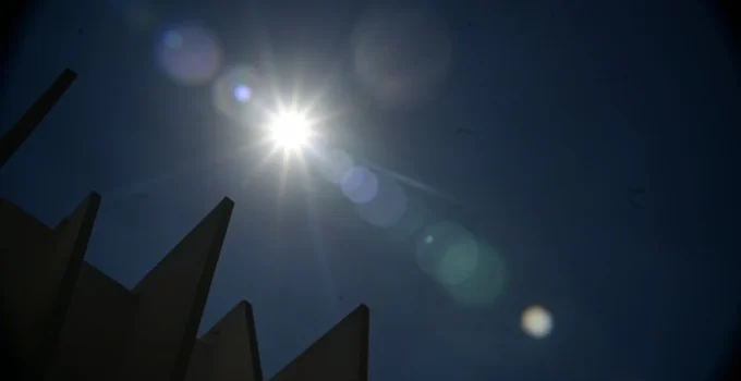 BH registra o terceiro dia mais quente de 2025 com 35°C e segue sob alerta de onda de calor