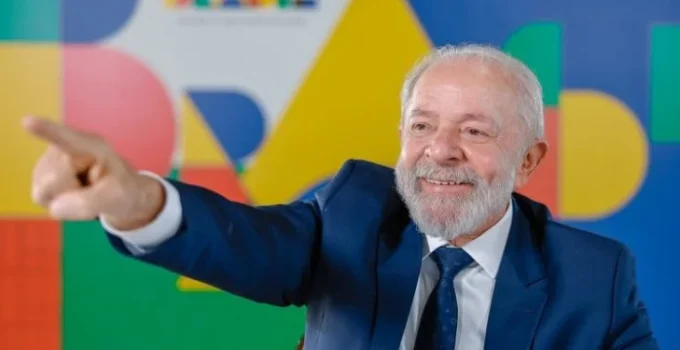 Governo Lula cogita gastar até R$ 2 bilhões em novo avião presidencial após série de incidentes