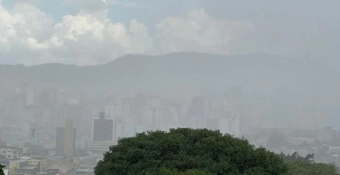 Alerta de Tempestade com Granizo: BH e 516 Cidades de MG Sob Risco Iminente nas Próximas Horas