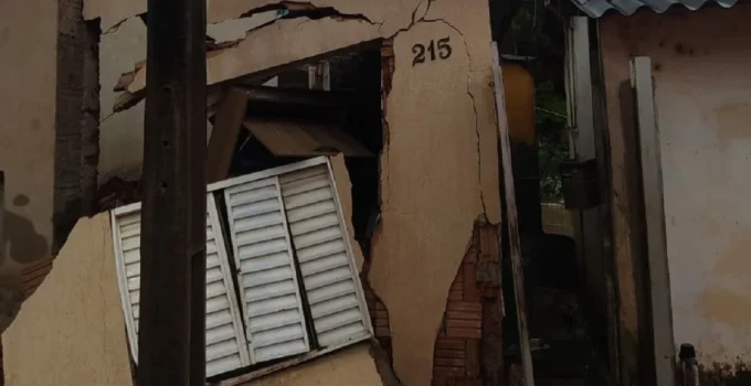 Chuva Torrencial em Alfenas Causa Desabamentos e Prejuízos no Último Dia de 2025 no Sul de Minas