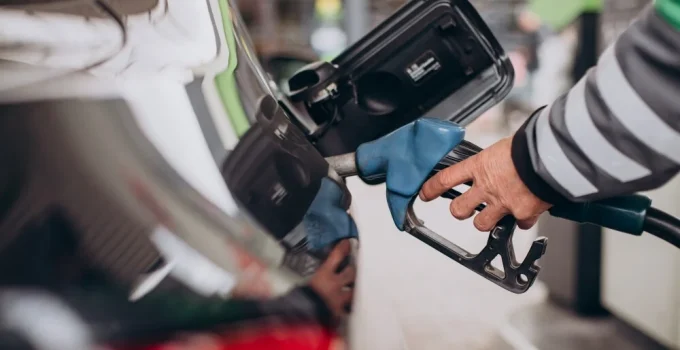 Belo-horizontinos Reclamam de Aumento de ICMS na Gasolina: 'Absurdo' Dizer que Salário Acompanha Preço