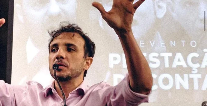 Renan Santos aciona MPF contra pagamento de R$ 46 milhões a servidores do Senado